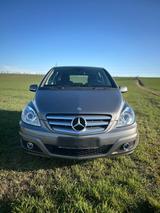 Mercedes-Benz Mercedes Benz B 180 NGT Blue Efficiency - Mercedes-Benz B 180: Ngt