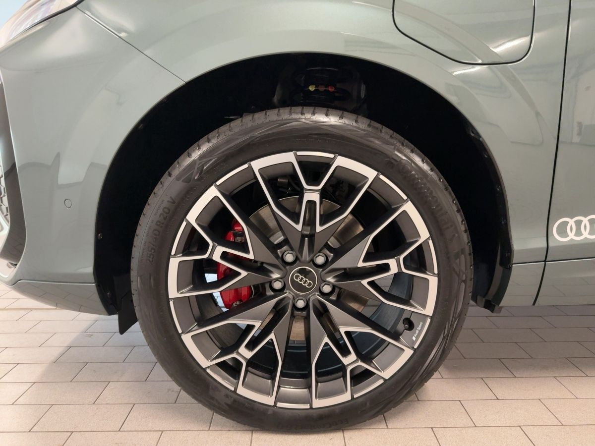 Audi Q3 SUV e-hybrid S tronic foto 15