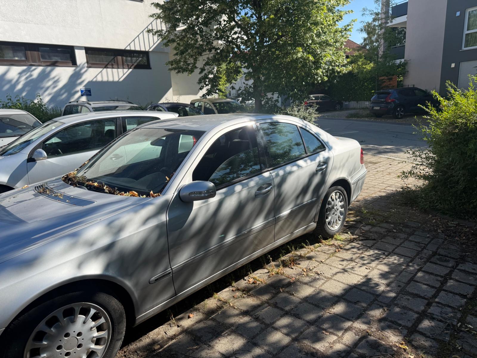 Mercedes-Benz E 220 CDI ELEGANCE-TEL-01704684029--