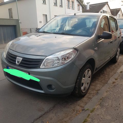 Dacia Sandero 1.2 16V 75 Ambiance Babyblau 