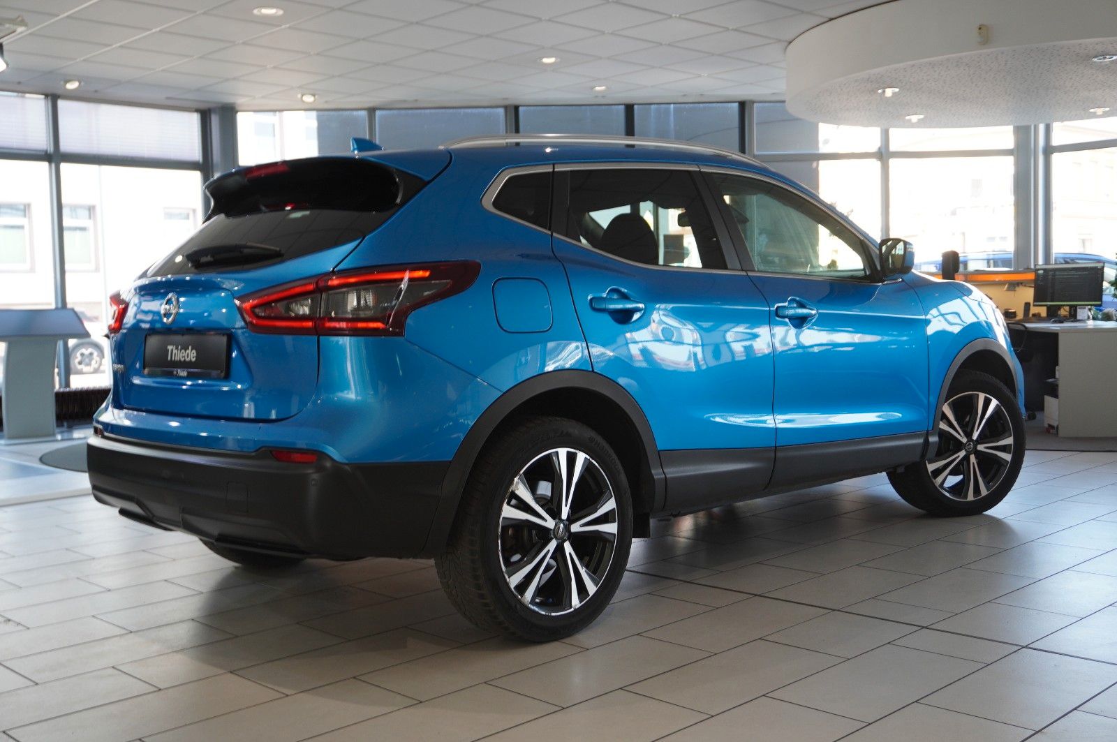 Fahrzeugabbildung Nissan Qashqai  1.3 DIG-T N-WAY NAVI/LED/KAMERA/SHZ/DAB