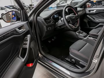 Ford Focus 1.0 ST-Line Kamera Parkautomatik Navi ACC