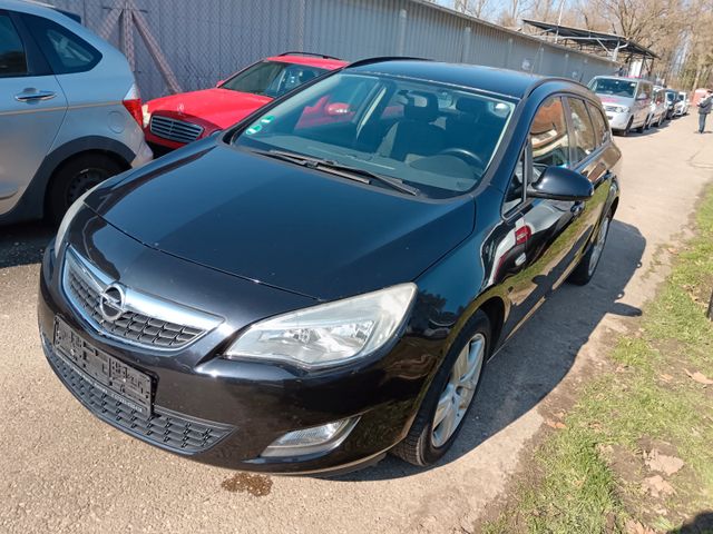 Opel Astra J Sports Tourer Edition