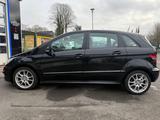 Mercedes-Benz B 200 (AHK-Automatik-NAVI-Klima-Tempomat) - gebrauchte Mercedes-Benz B 200 aus dem Jahr 2010