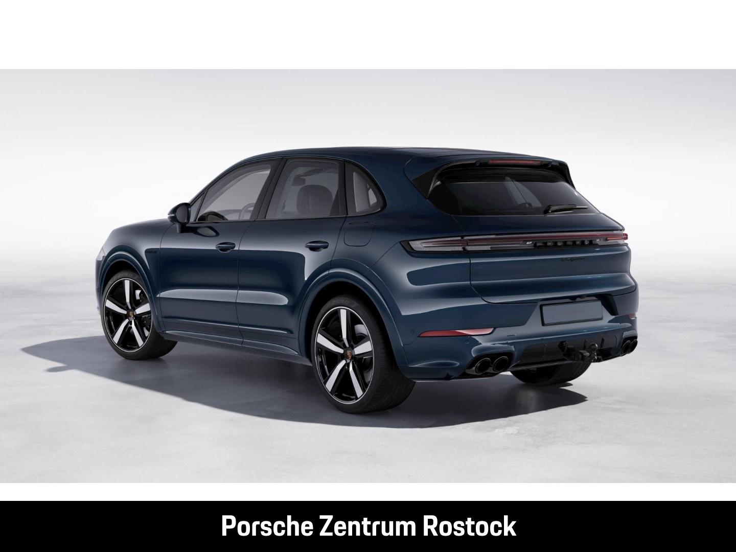 Porsche Cayenne E-Hybrid Black Edition InnoDrive 22-Zoll