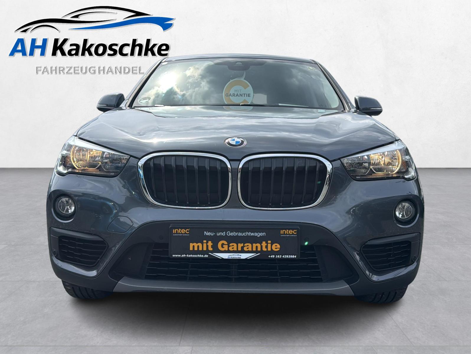 BMW X1 xDrive 20 i Advantage Automatik Navi AHK 1.Hd