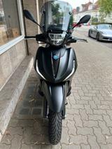 Piaggio Beverly 300 hpe - PIAGGIO BEVERLY 300