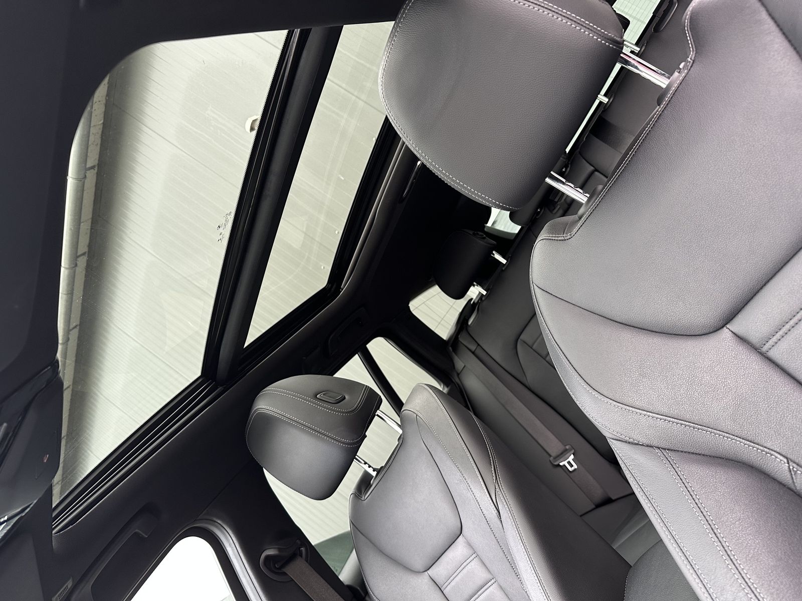 Fahrzeugabbildung BMW 320e Touring xDrive M-Sport NAV+LED+PANO+MEMORY