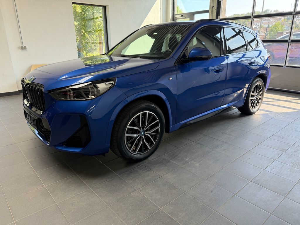 Image of BMW iX1