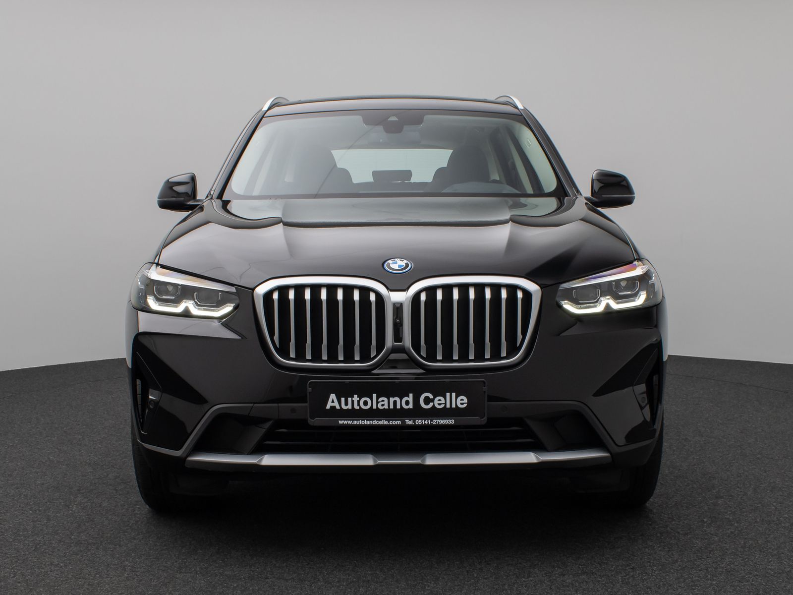 Fahrzeugabbildung BMW X3 xD30e Panorama 360° HUD DAB AHK Alarm Sport