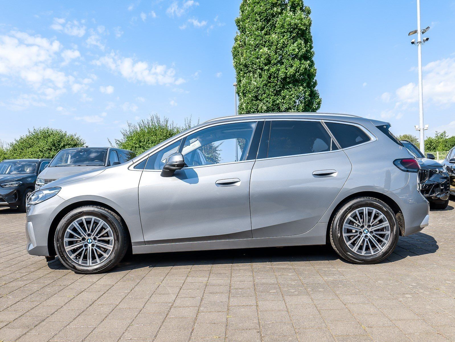 BMW 220i Active Tourer Luxury Line HUD PANO ACC RFK foto 9
