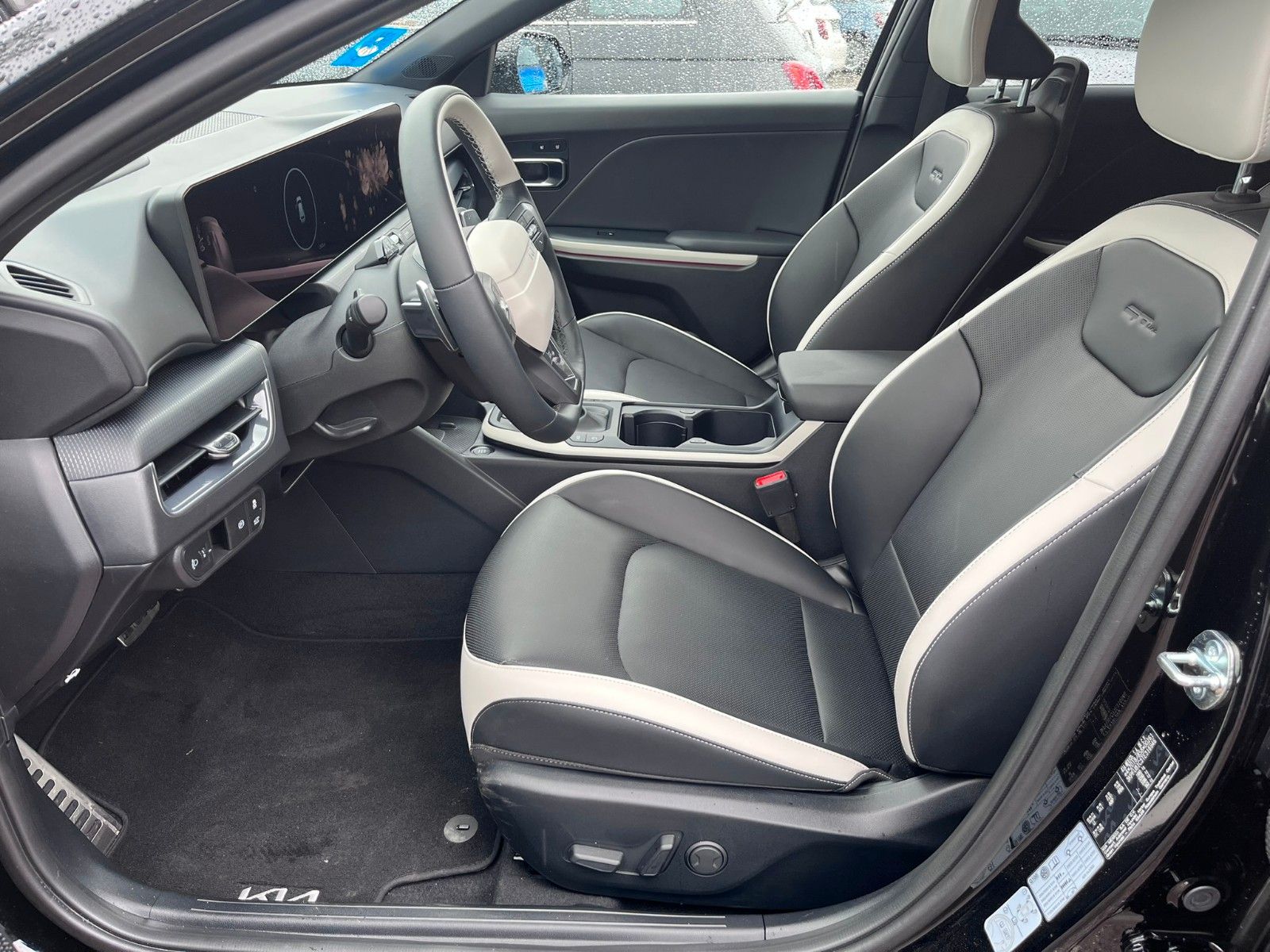 Fahrzeugabbildung Kia K4 Sportswagon 1.6 GT-Line Leder 360'Kamera uvm.