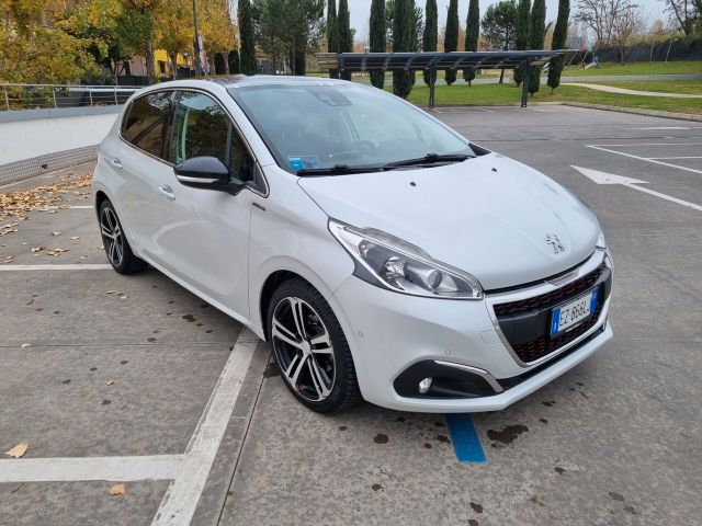 Peugeot 208 PureTech Turbo 110 EAT6 S&S 5P GT Li