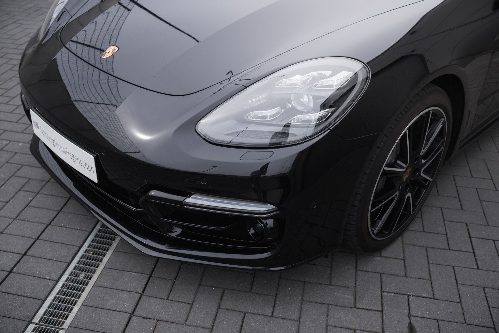 Fahrzeugabbildung Porsche Panamera Sport Turismo 4 S-Kam.-StHz.-Pano-LED