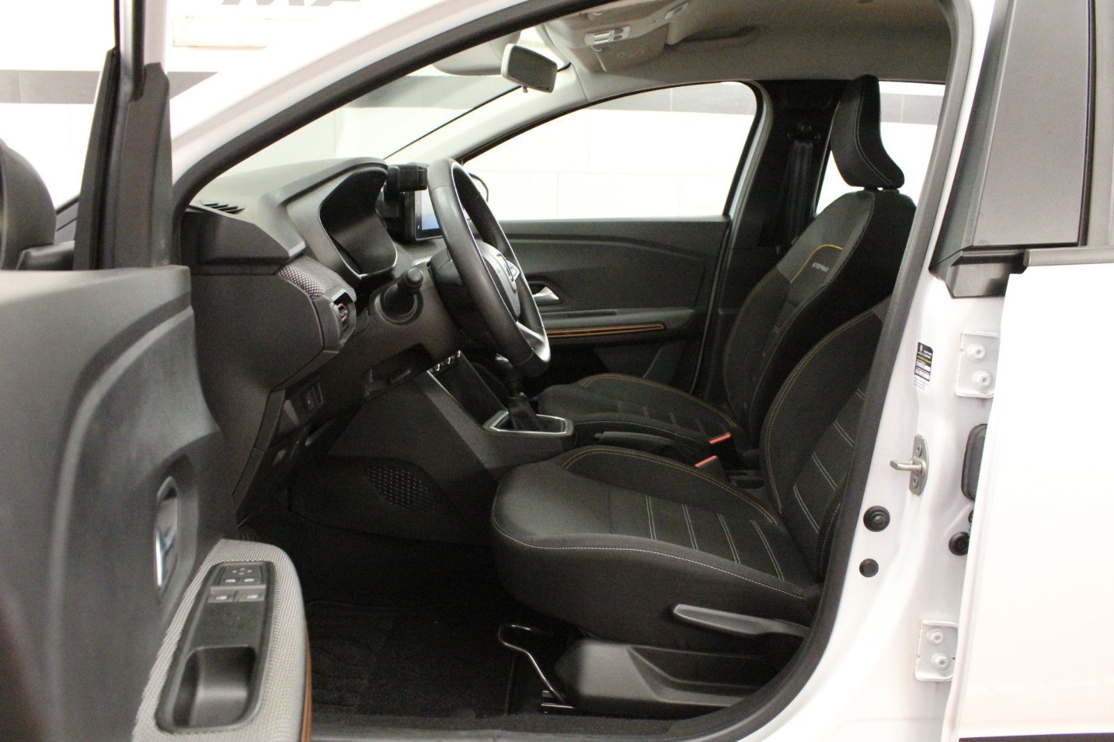 Fahrzeugabbildung Dacia Sandero Stepway TCe 100 ECO-G Comfort *Media-Dis