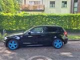 BMW 118d Coupé - (blaue Felgenfolie ist abnehmbar)