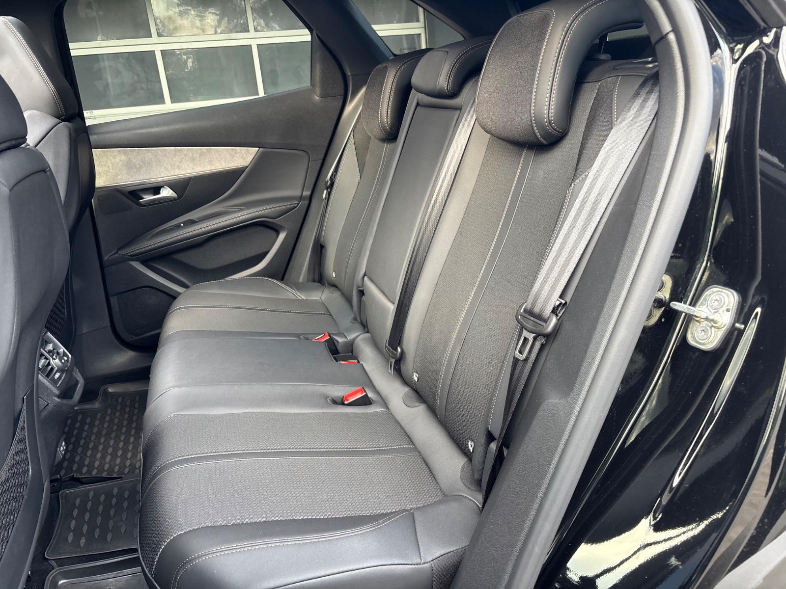 Peugeot 3008 GT *1.Hand*Scheckheft*Garantie 03/2027*