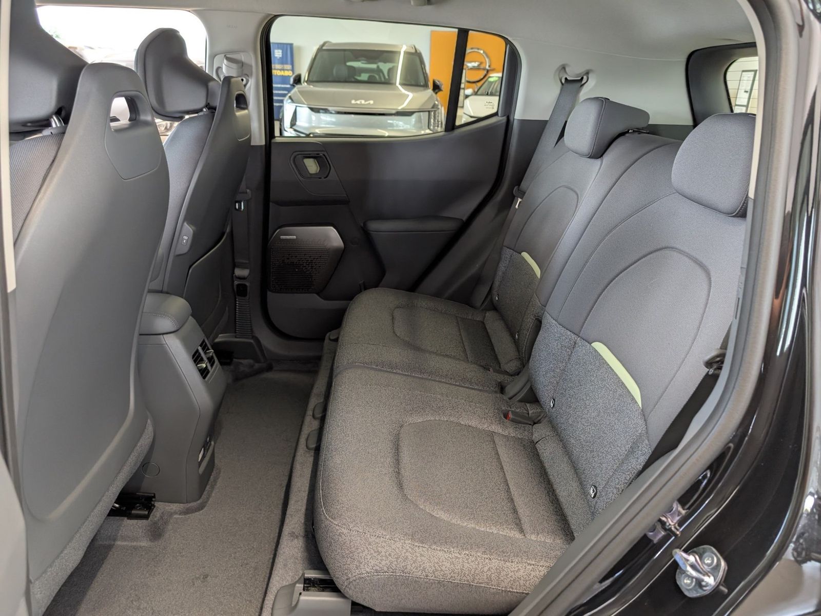 KIA EV2  42,2-kWh Earth 4-Sitzer Design Sitzpaket – Bild 9