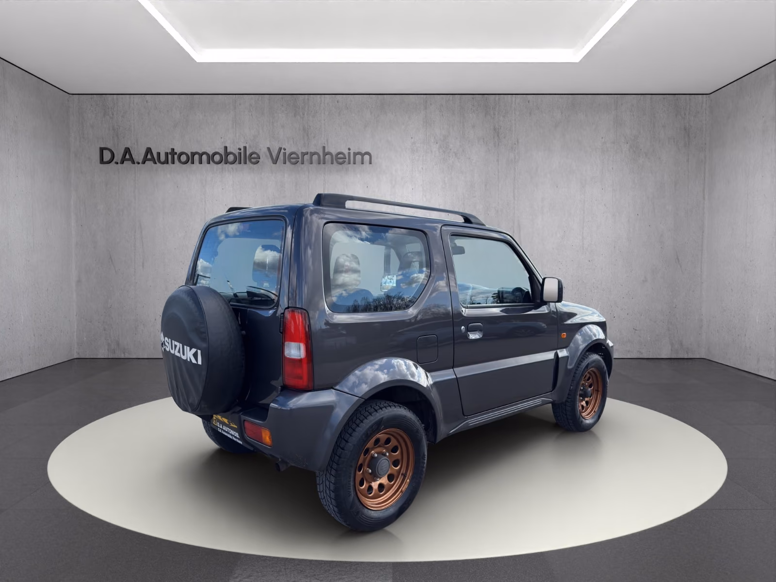 SUZUKI JIMNY 1.3 VVT 86ch 4X4 - CONFORT - ATTELAGE - SIÈGES CHAUFFANTS - PNEUS 4 SAISONS - BARRES DE TOIT