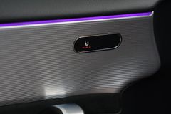 MERCEDES-BENZ A 250e AMG*AMBIENTE*CAM*LED*NAVI*BUSINESS-PAKET*