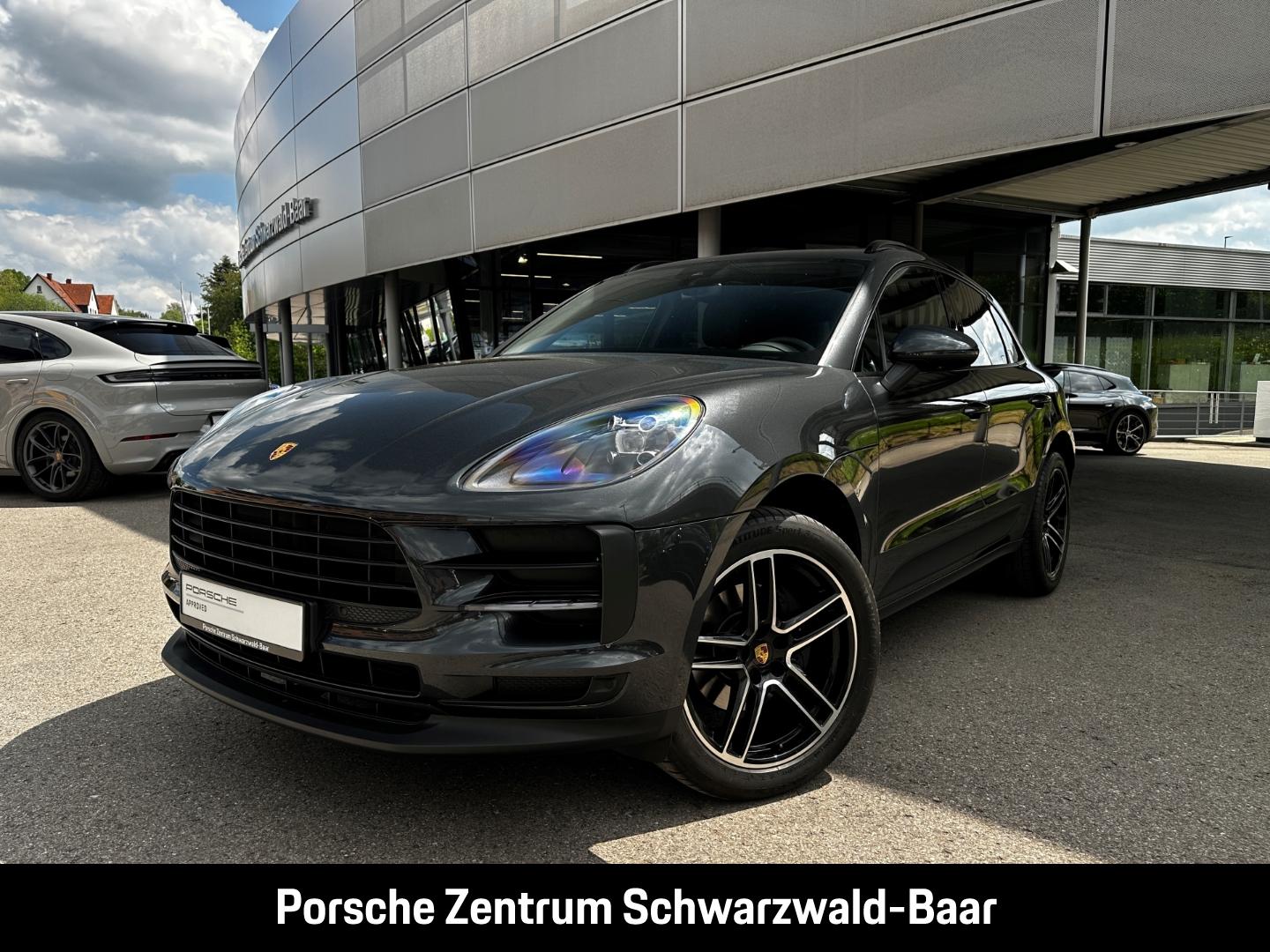 Porsche Macan Panoramadach Rückfahrkamera PASM 33.100 km