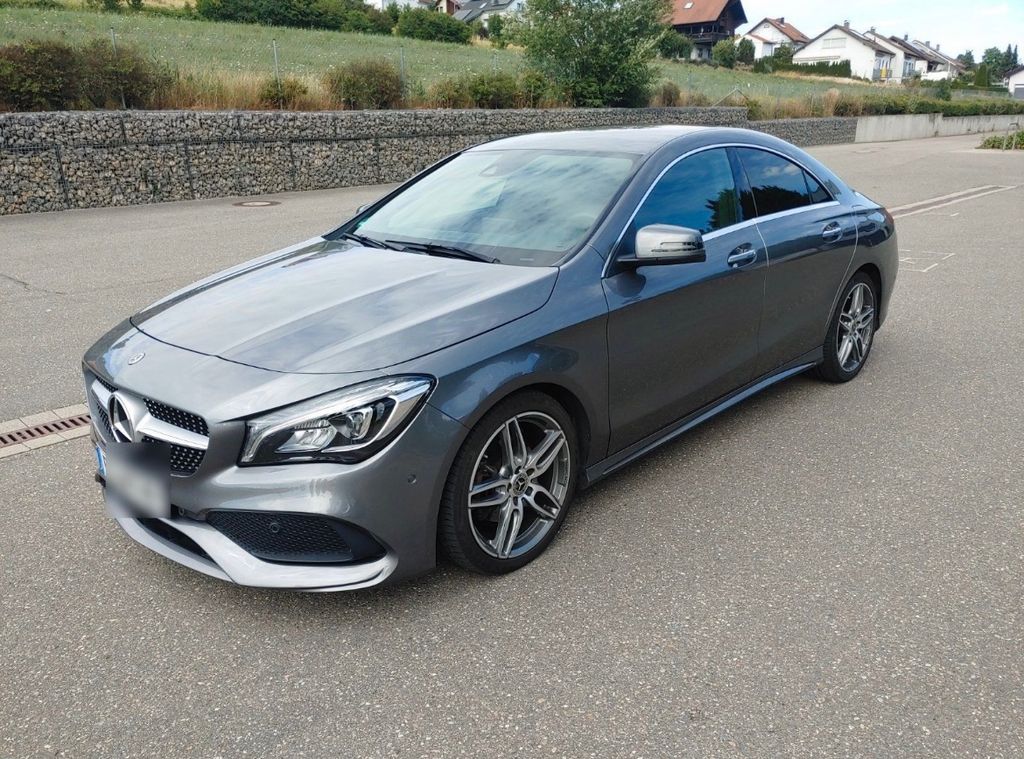 Image of Mercedes-Benz CLA 200