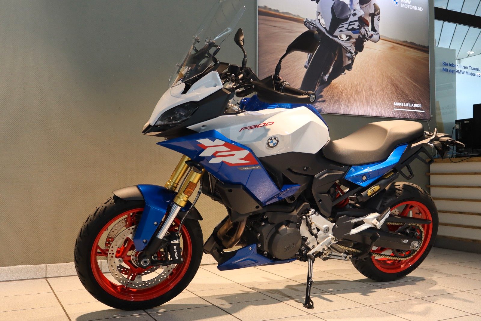 Fahrzeugabbildung BMW F 900 XR
