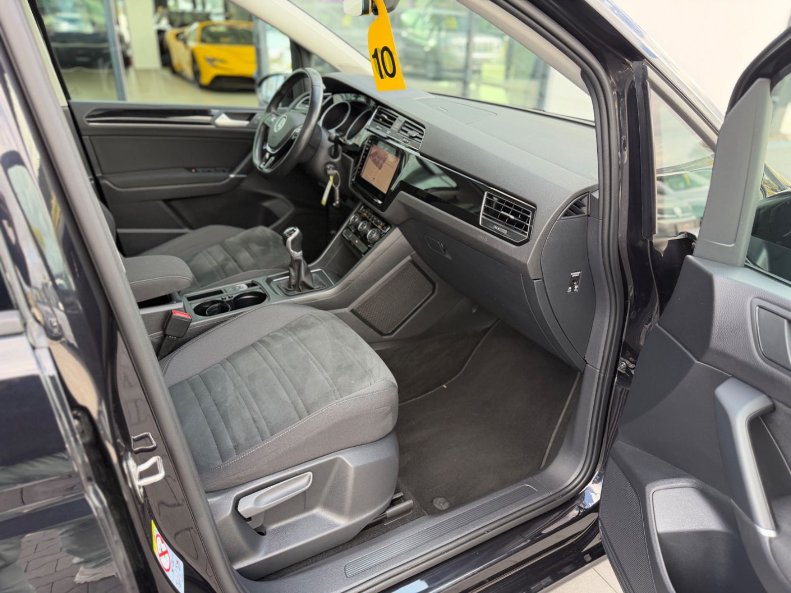 Touran Comfortline 2.0 TDI Alcantara Navi Pano.