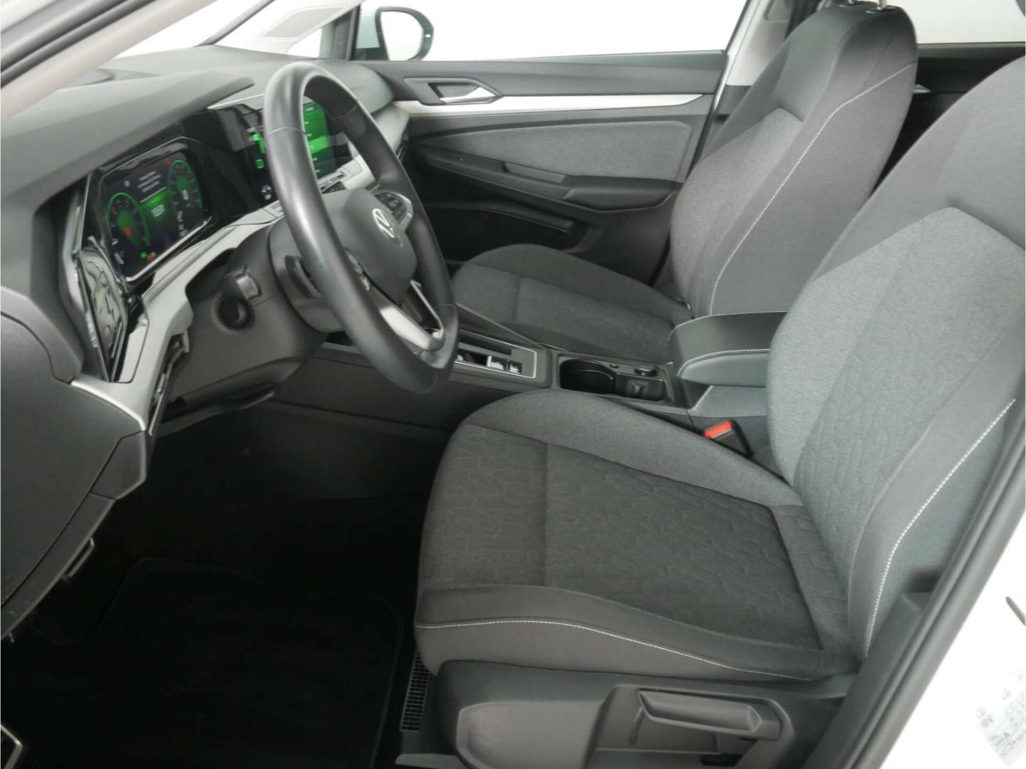 Volkswagen Golf 1.0 eTSI Move DSG App-Connect/SH/Klima, миниатюра 11