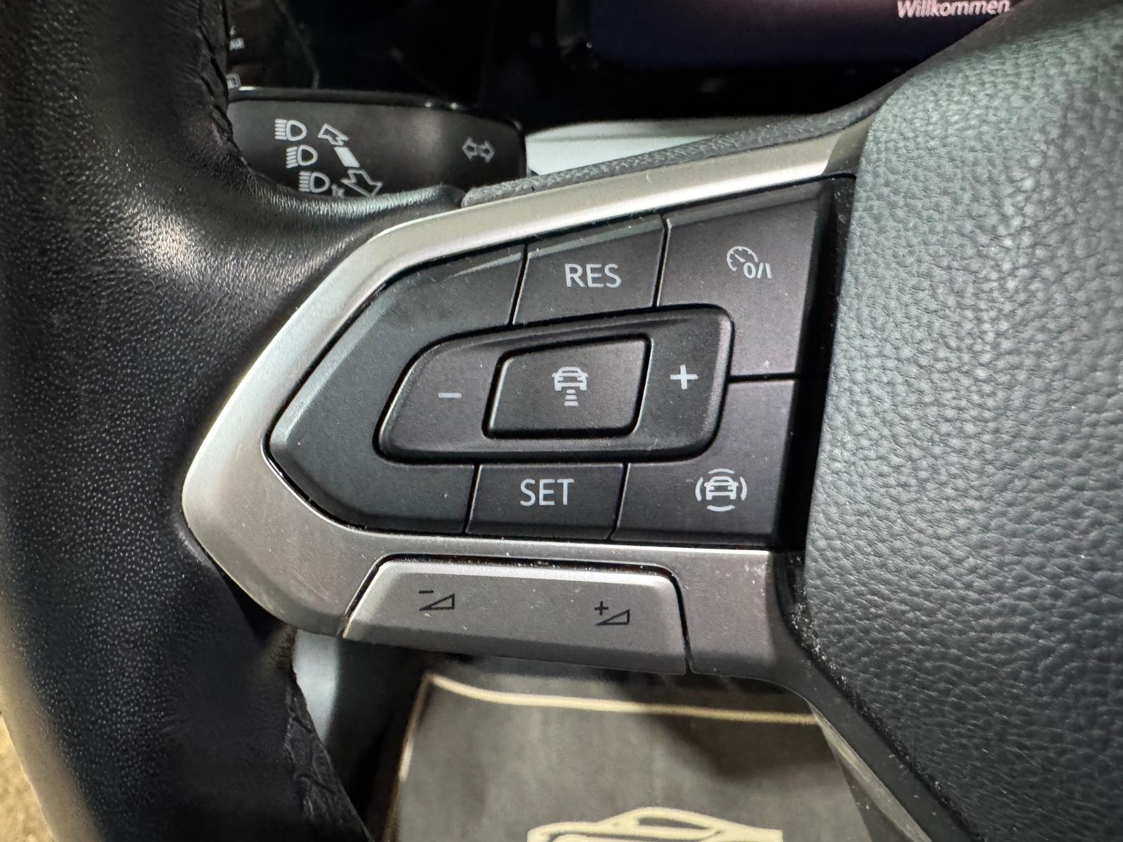Volkswagen Golf VIII Lim. Life 1.5TSI/CAM/SHZ/GARANTIE11/27, миниатюра 20