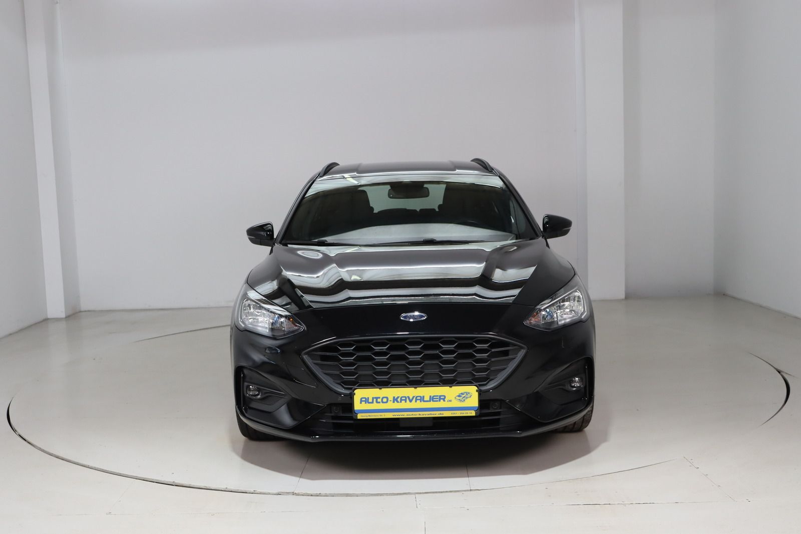 Fahrzeugabbildung Ford Focus St-Line * LED * Keyless * Navi * RFK