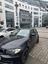 BMW Bmw 120d e87 Automatik Vollleder - BMW 1er-Reihe E87 mit Diesel-Antrieb