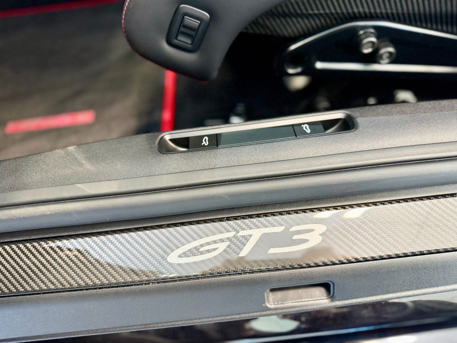 Fahrzeugabbildung Porsche 911 992 GT3 Touring PDK Vollschalensitze/Carbon