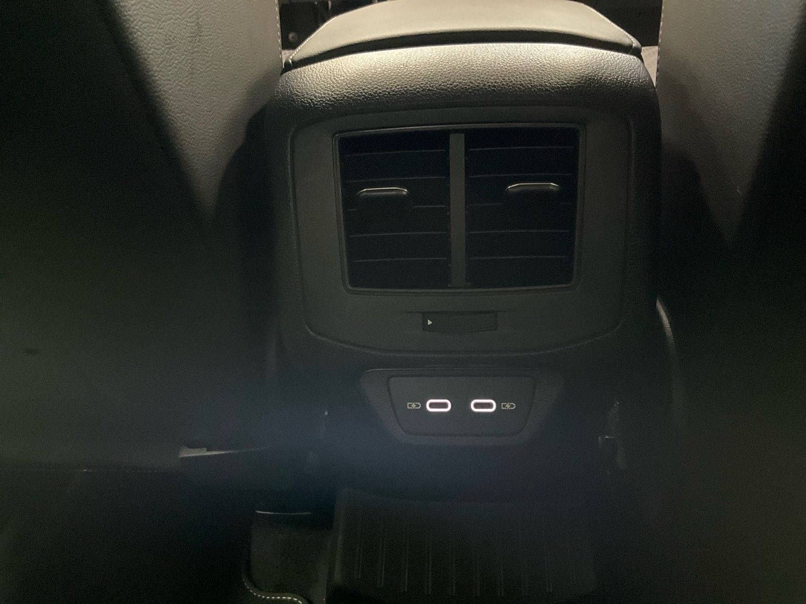 Volkswagen T-Roc - Bild 16
