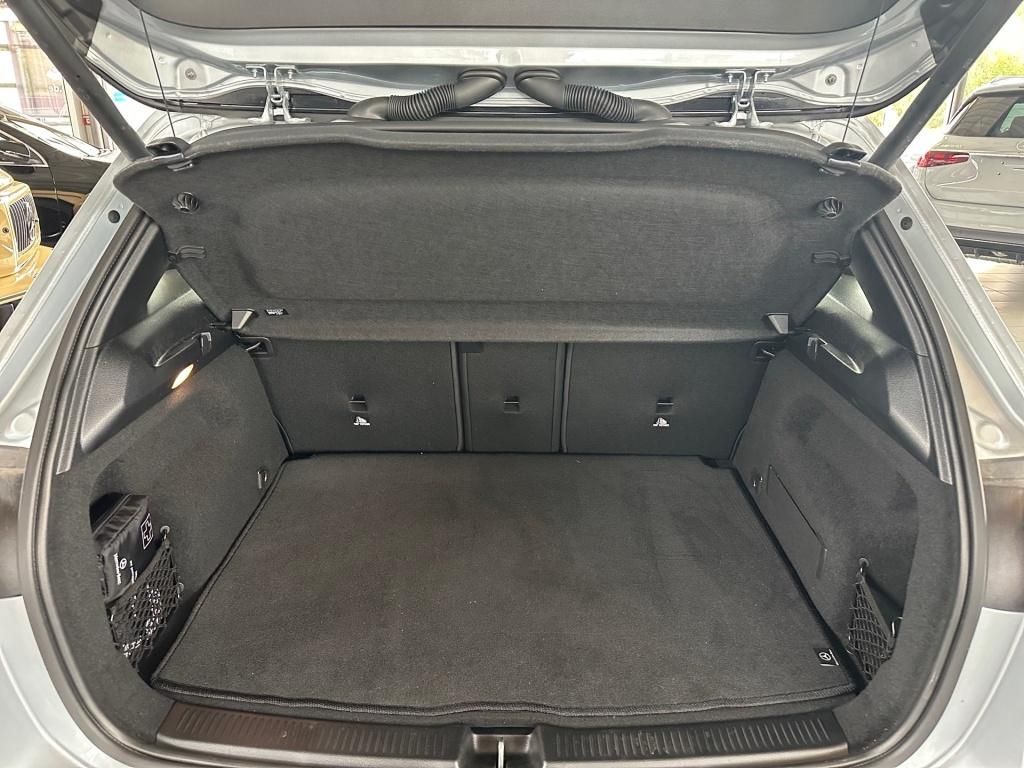 Fahrzeugabbildung Mercedes-Benz B 200 Progressive Navi LED Keyless SHZ Ambiente