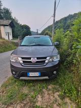 Fiat Freemont 2.0 Multijet 140 CV - graue Fiat Freemont