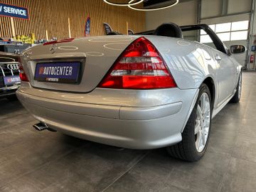 MYAUTOCENTER – Gebraucht- und Jahreswagen mit Werkstattservice in Pfaffenhofen Mercedes-Benz SLK 230 Kompressor ""1.HAND*KLIMA*LEDER*SZHZ*