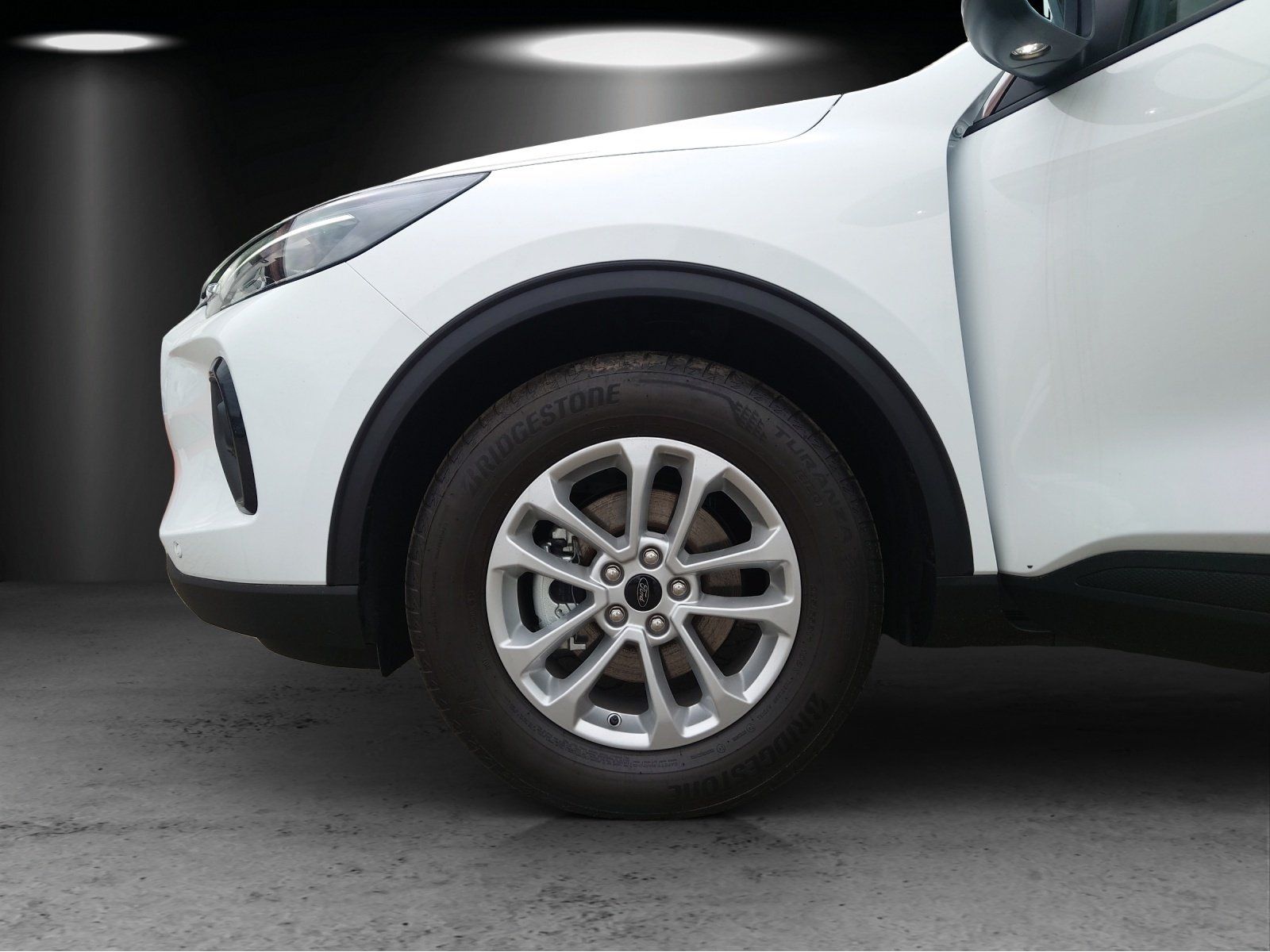 Fahrzeugabbildung Ford Kuga Titanium Navi digitales Cockpit LED Winter