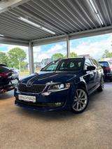 Skoda Octavia Combi Joy 1.2 TSI *Bi-Xenon*Klima*Shzg.* - Skoda Octavia mit Benzin-Antrieb: Kombi, 1.2