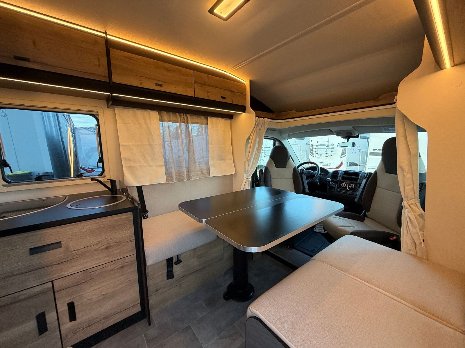 Fahrzeugabbildung XGO Dynamic 99 P - Modell 2026