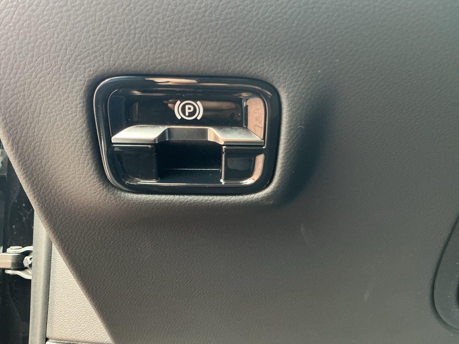 Mercedes-Benz E 220 d T AVANTGARDE RüCam Distro AHK LED Totwin