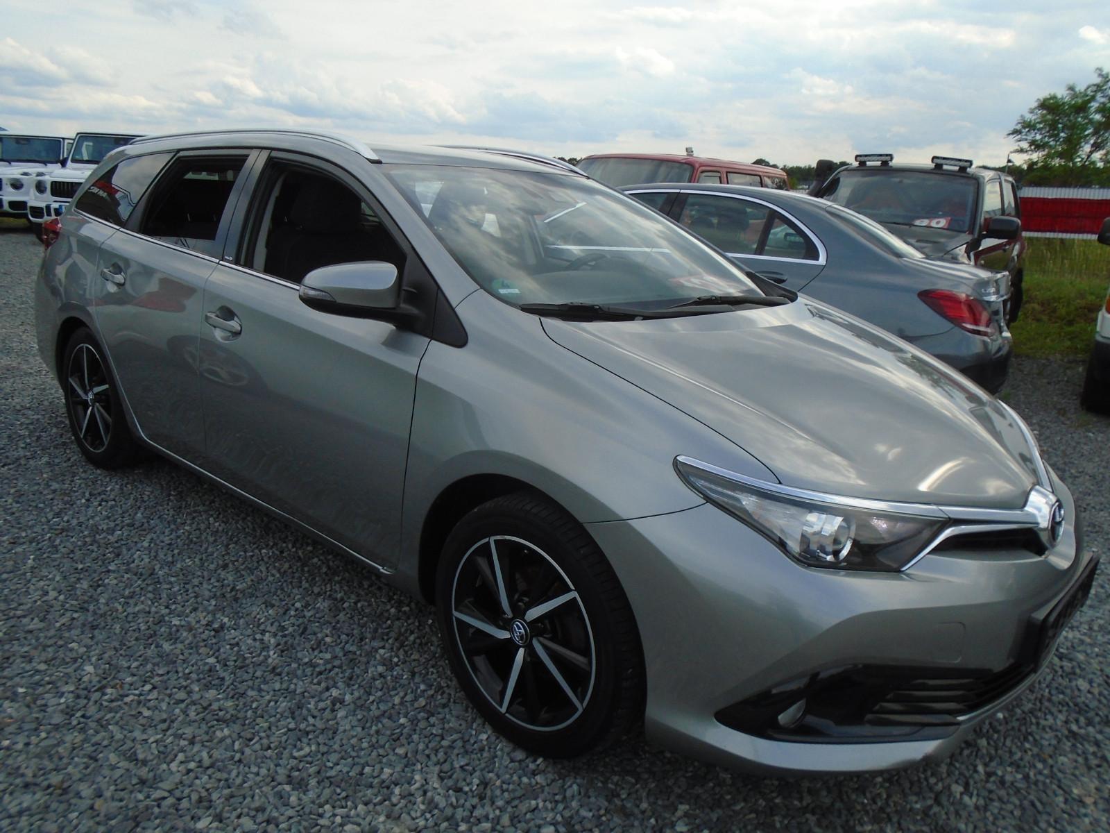 Toyota Auris Touring Sports Edition-S+