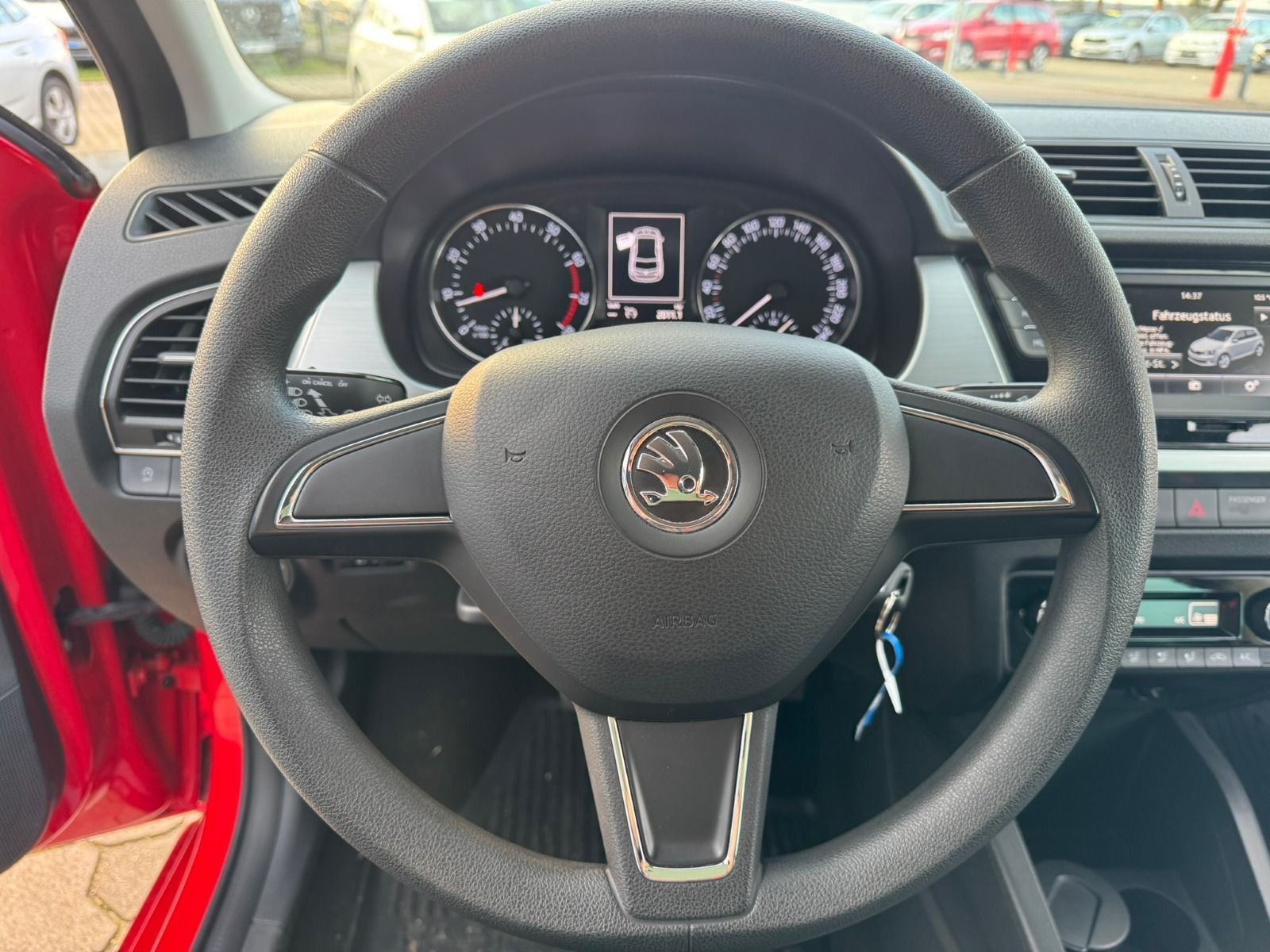 Fahrzeugabbildung SKODA Fabia 1.2l TSI 90PS 5-Gang*SHZ*PDC*