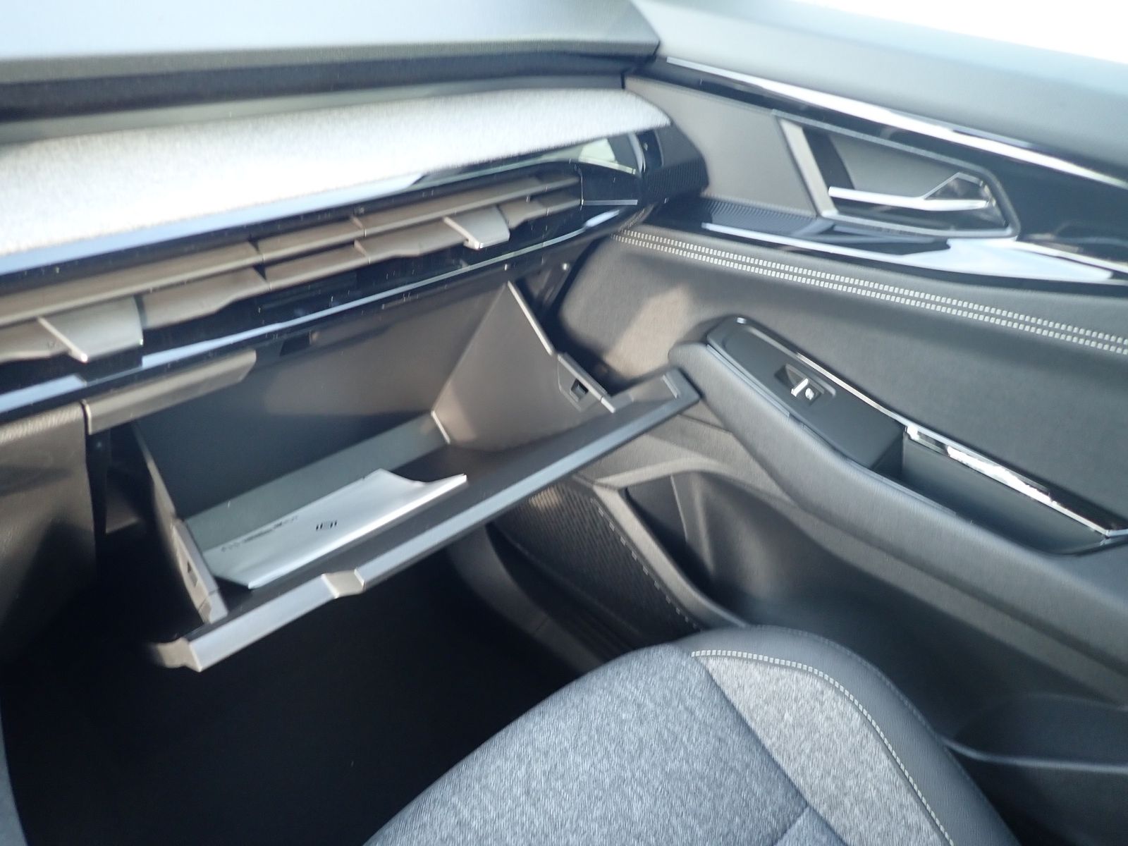 Fahrzeugabbildung Renault Austral Evolution Mild Hybrid 150 Automatik