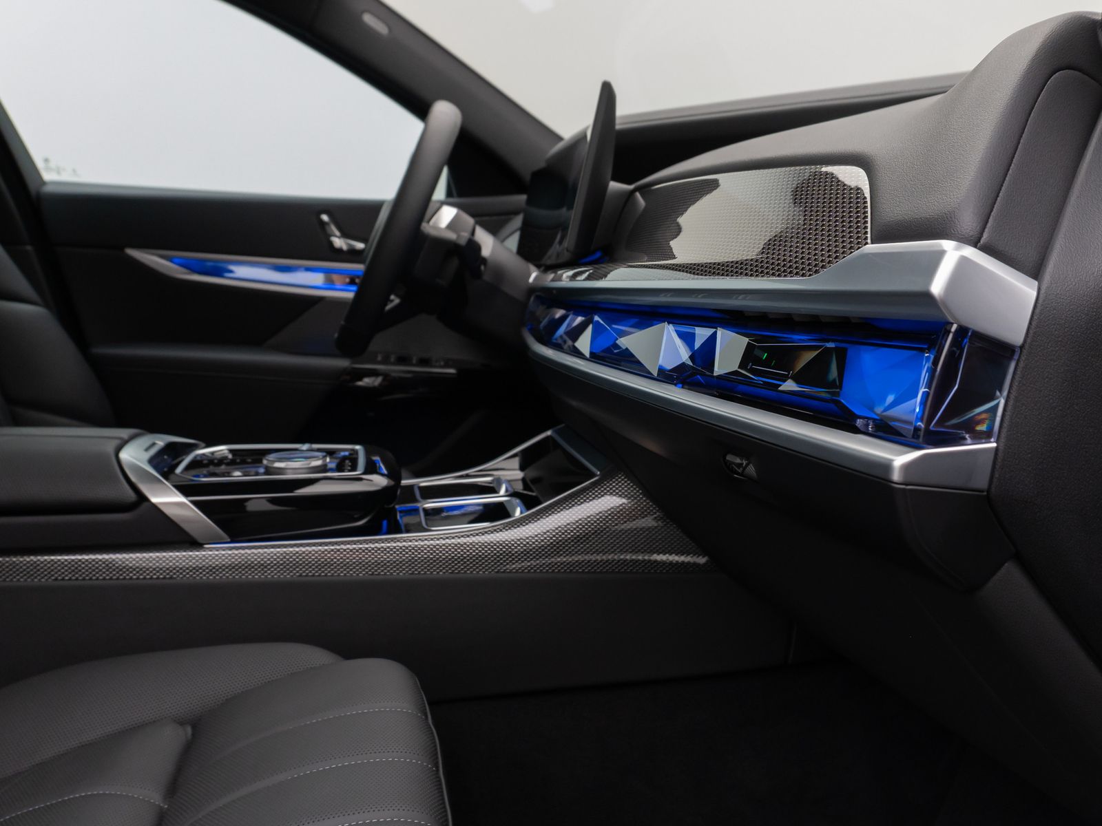 Fahrzeugabbildung BMW i7 xD60 M-Sport HUD Pano 360°Massage ACC Soft 21