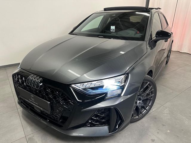 Audi RS 3 SB PANO SCHALE RS-AGA HEAD UP NEW MODELL