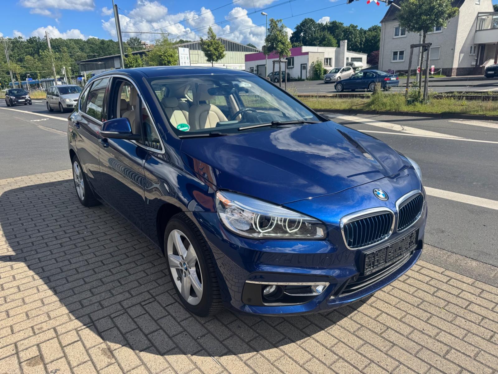 BMW 225 2 Active Tourer 225 xe Luxury Line