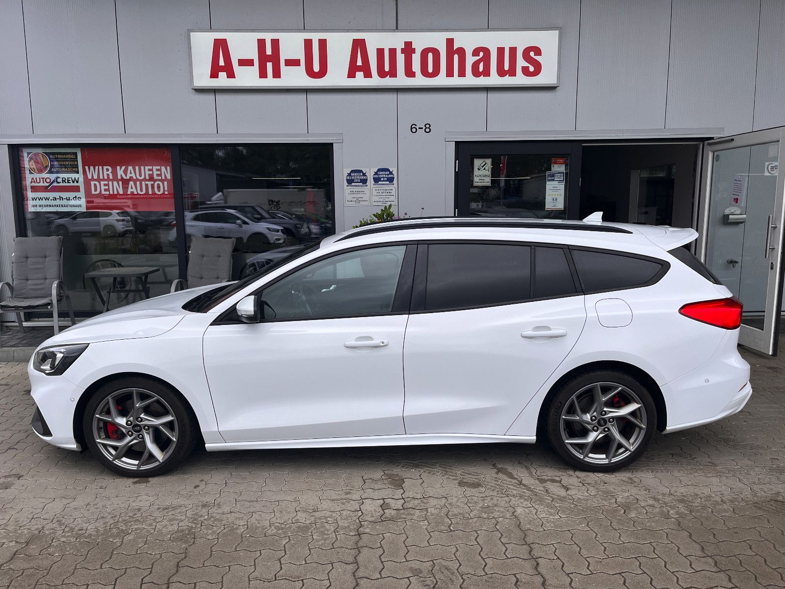 Fahrzeugabbildung Ford Focus Turnier ST
