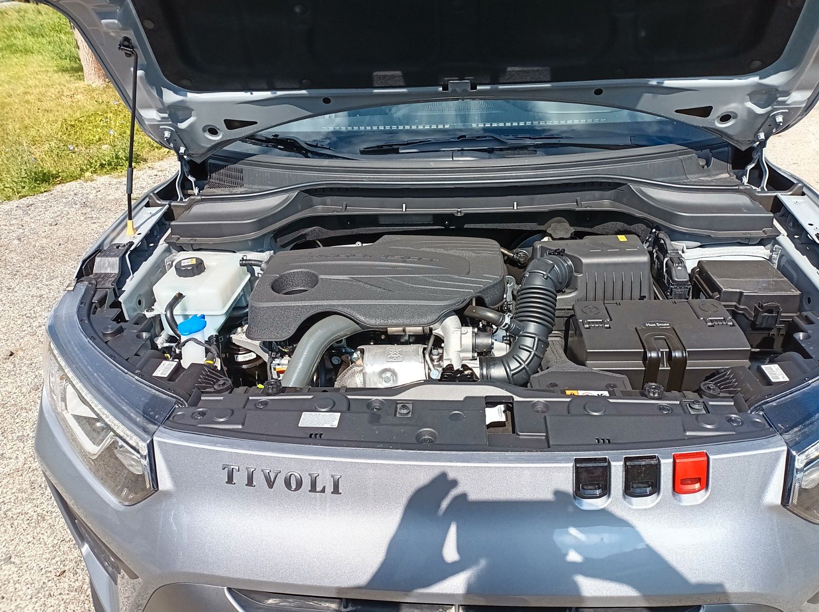 Fahrzeugabbildung KGM TIVOLI 1.5 NOMAD+AUTOMATIK+LM FELGEN+ANDROID++++