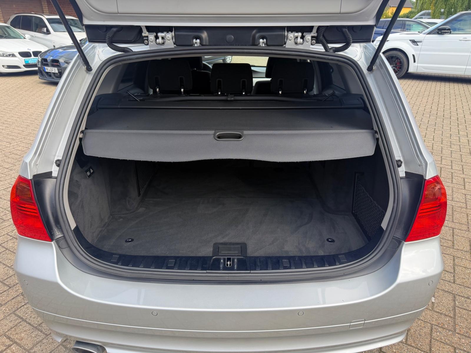 BMW 320 2008 — photo 12